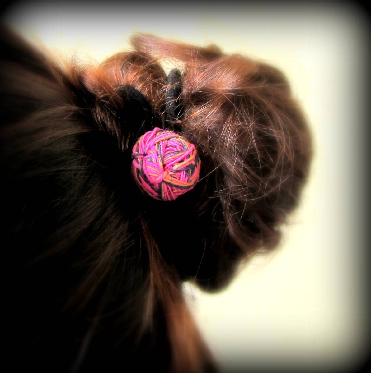 画像2: 60%OFF!!  キッズにもおススメ！pon pon ヘアゴム ２サイズ１１カラー  ukA (2)