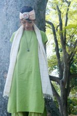 画像8: 20%OFF!!    手紡ぎ手織りオーガニックコットン　カッチ刺繍ストール　３種類　NATSUMI-YA (8)