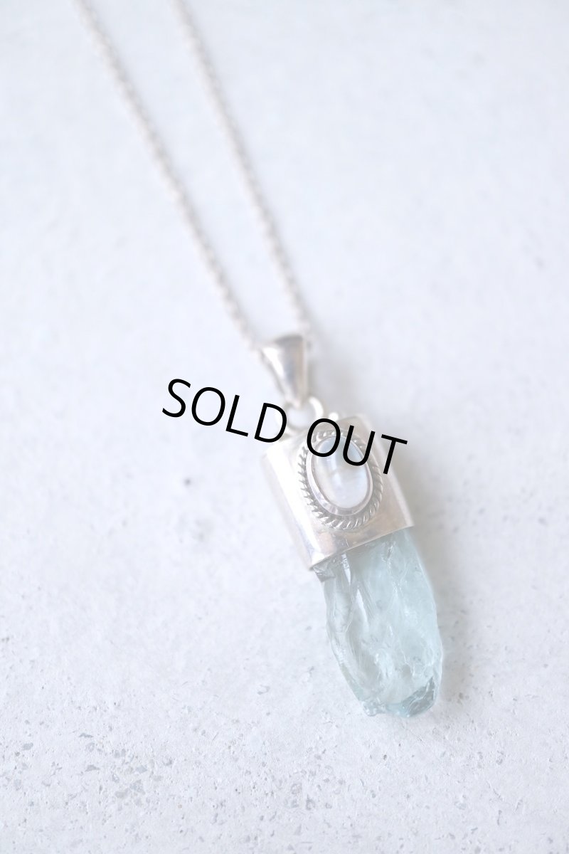 画像4: 20%OFF!! シルバーネックレスも付属になりました!アクアマリン原石とレインボームーンストーン シルバー925 ペンダントトップ Liber minerals (4)