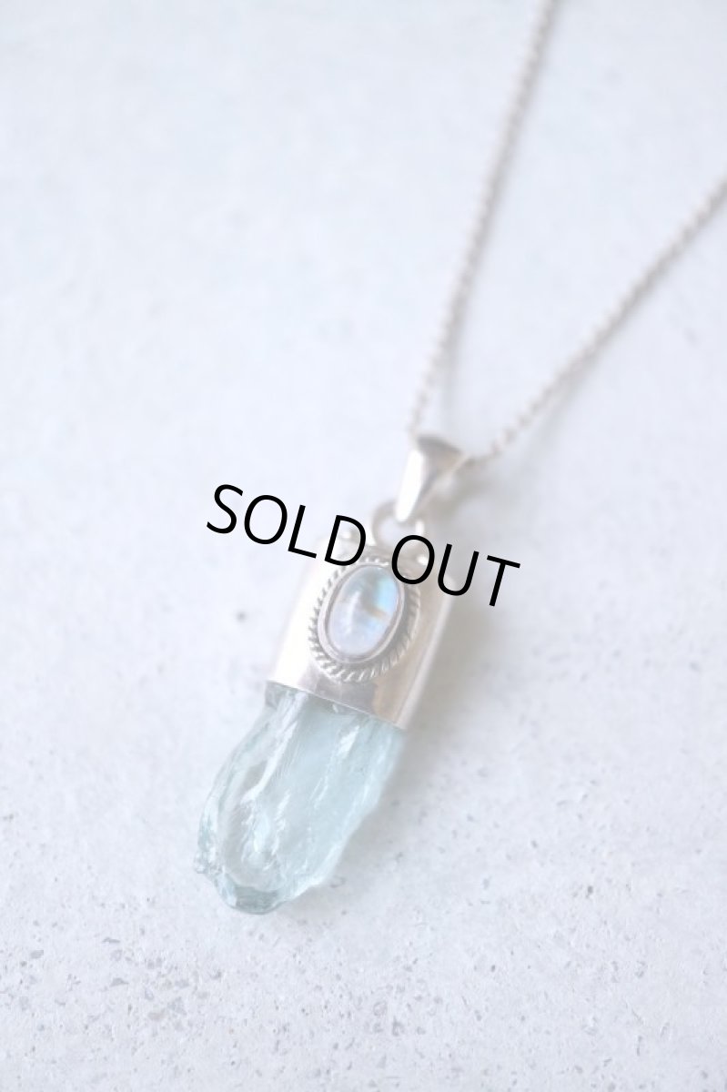 画像6: 20%OFF!! シルバーネックレスも付属になりました!アクアマリン原石とレインボームーンストーン シルバー925 ペンダントトップ Liber minerals (6)