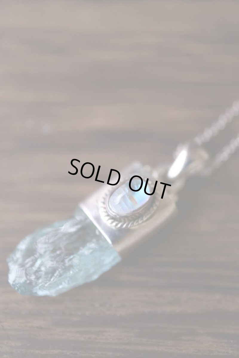 画像5: 20%OFF!! シルバーネックレスも付属になりました!アクアマリン原石とレインボームーンストーン シルバー925 ペンダントトップ Liber minerals (5)
