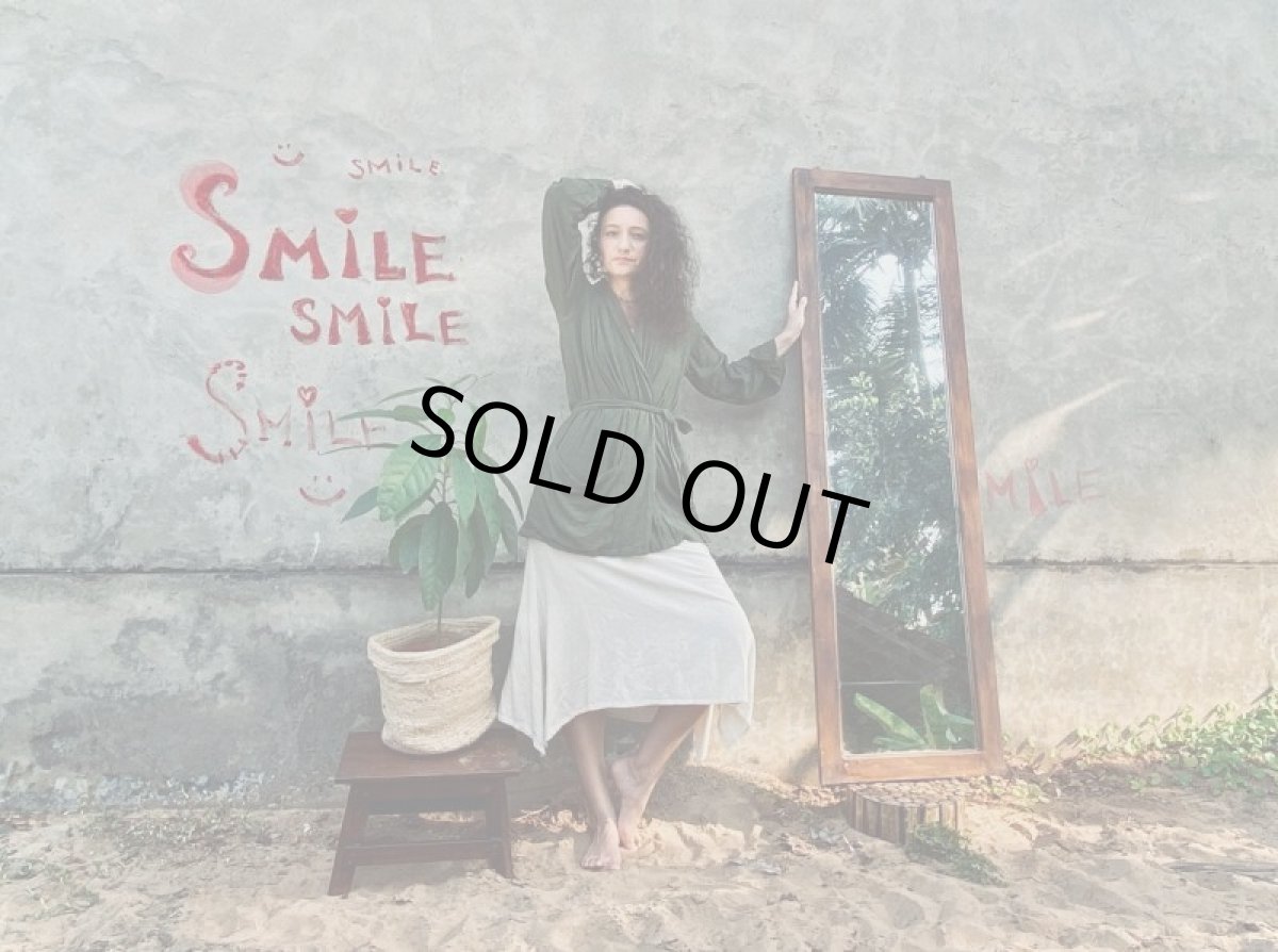 画像24: グリーンのみ！50%OFF!!  ユニセックス　ローシルク　KIMONOカーディガン　２カラー　Brahmi Crafts (24)