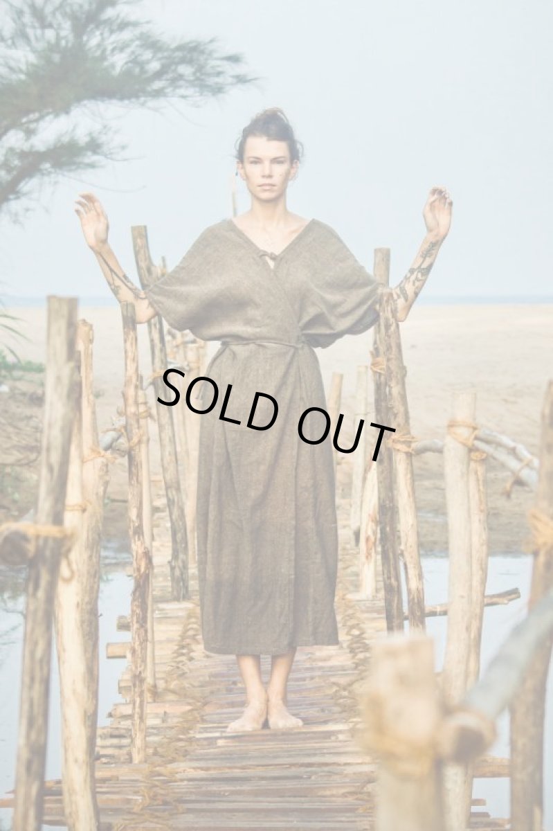 画像2: ラスト1！カディ　ローコットン　Kimono Style Wrapping   Long Dress　５カラー　Brahmi crafts (2)