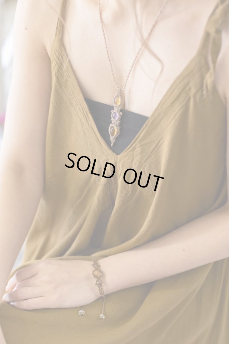 画像22: 30%OFF!!   レモンクォーツ＆アメジストのみ　ラスト１！三つ石・マクラメペンダント（シトリン＆アメジスト・レモンクォーツ＆アメジスト）２種類　Stones spirit (22)