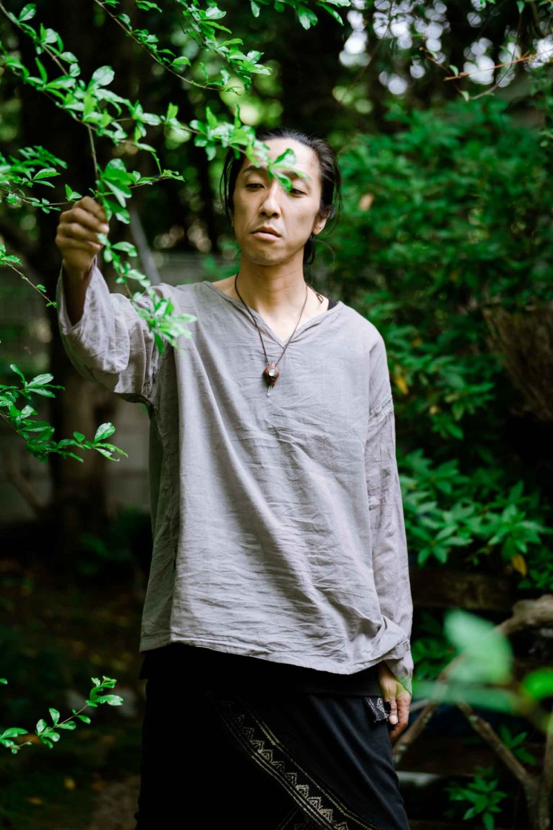 画像2: ユニセックス　20%OFF!! 薄手コットン　ロングTシャツ  ３カラー (2)