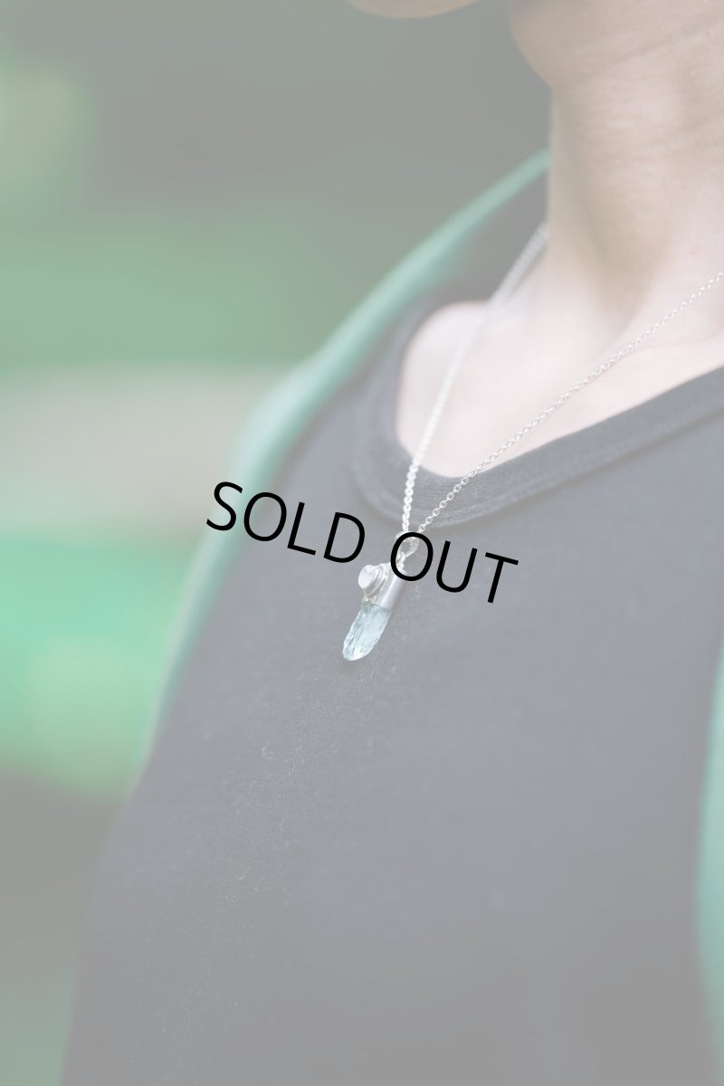 画像13: 20%OFF!! シルバーネックレスも付属になりました!アクアマリン原石とレインボームーンストーン シルバー925 ペンダントトップ Liber minerals (13)