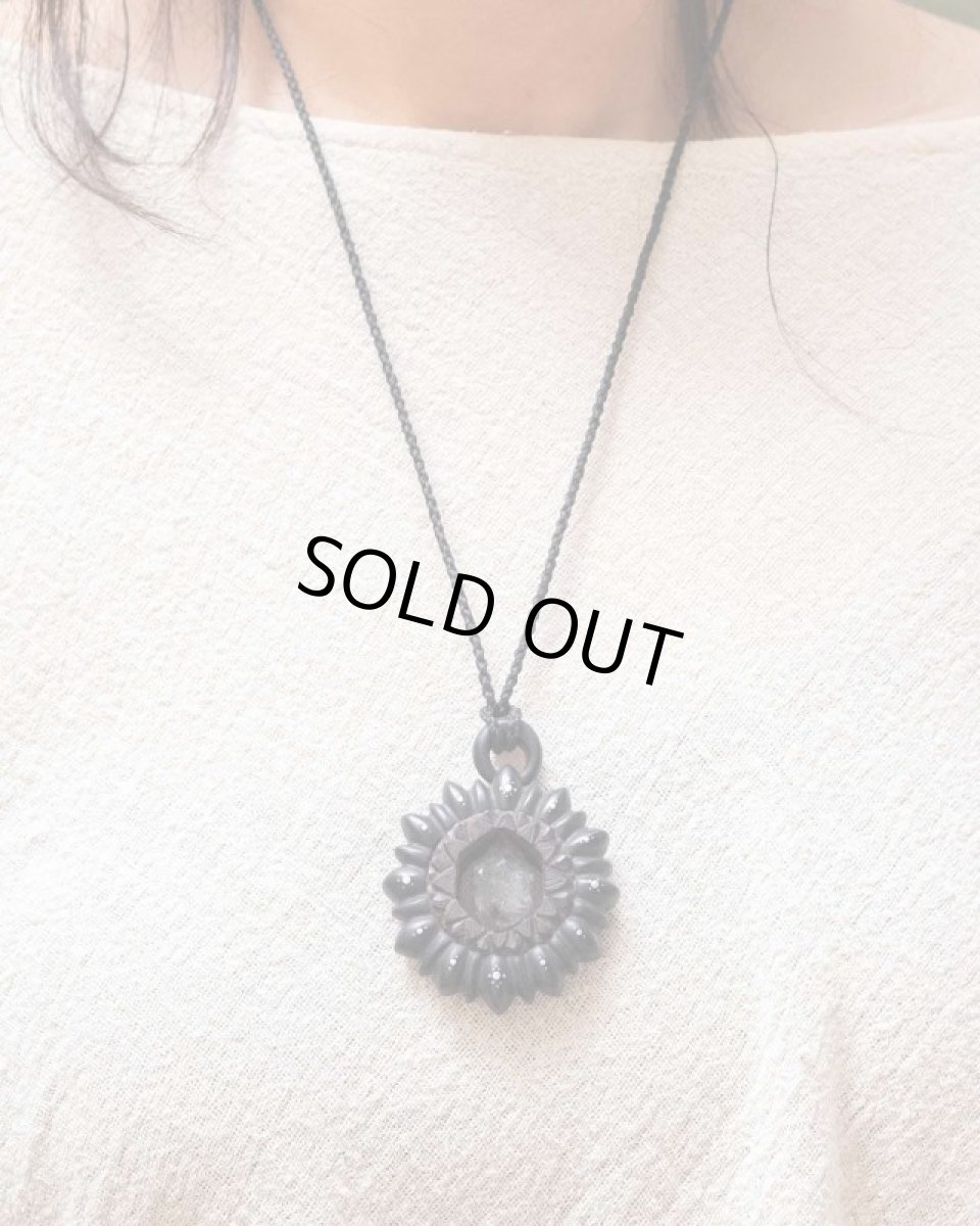 画像2: １点物　水晶原石と黒檀ネックレス　Techura works (2)