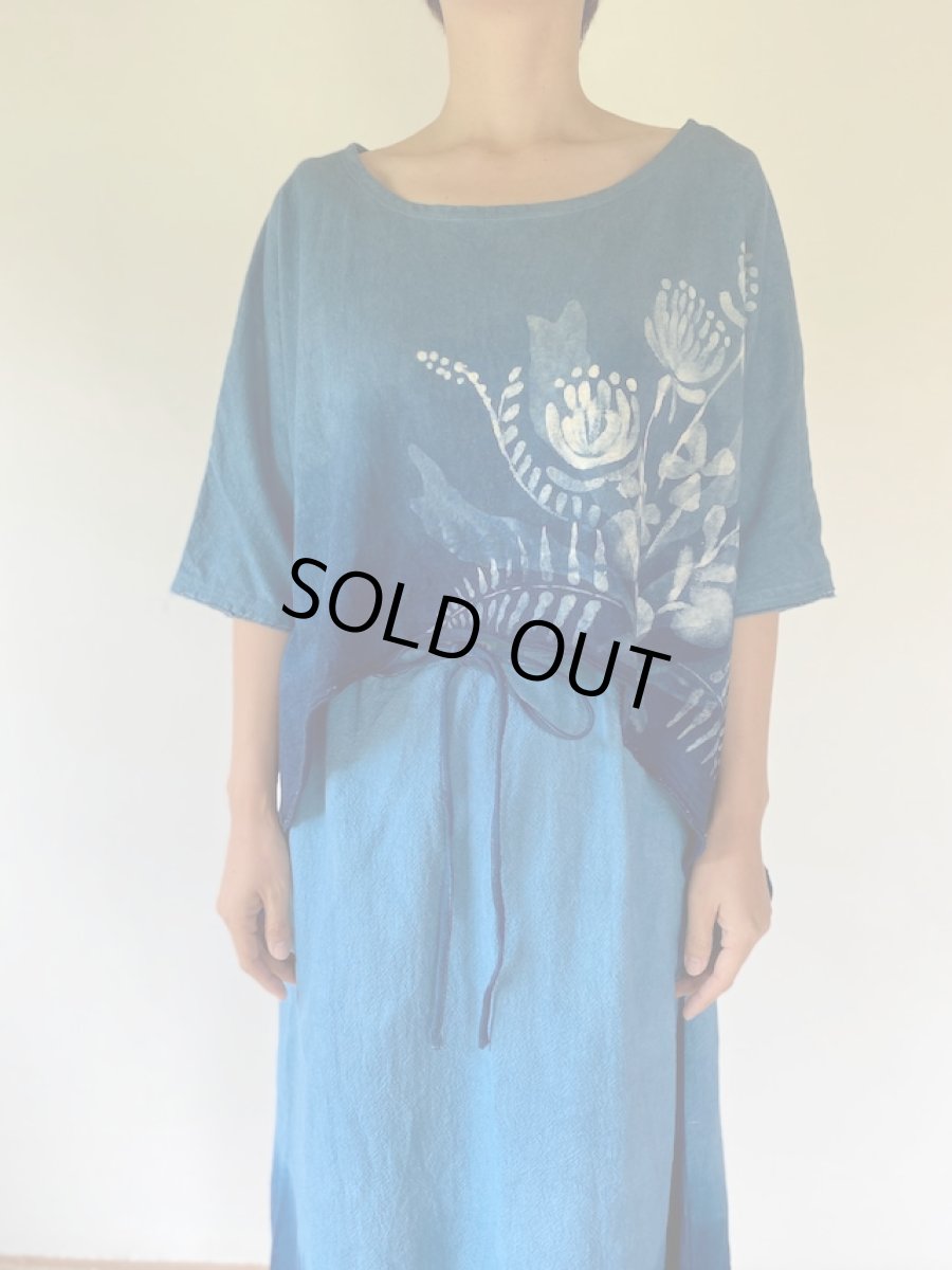 画像12: Aのみ　ラスト１！各1点物　藍染め　手描き　ヘンプコットン　ウィングポンチョ　花々　３種類　まんだらや　[ブランド直送] (12)