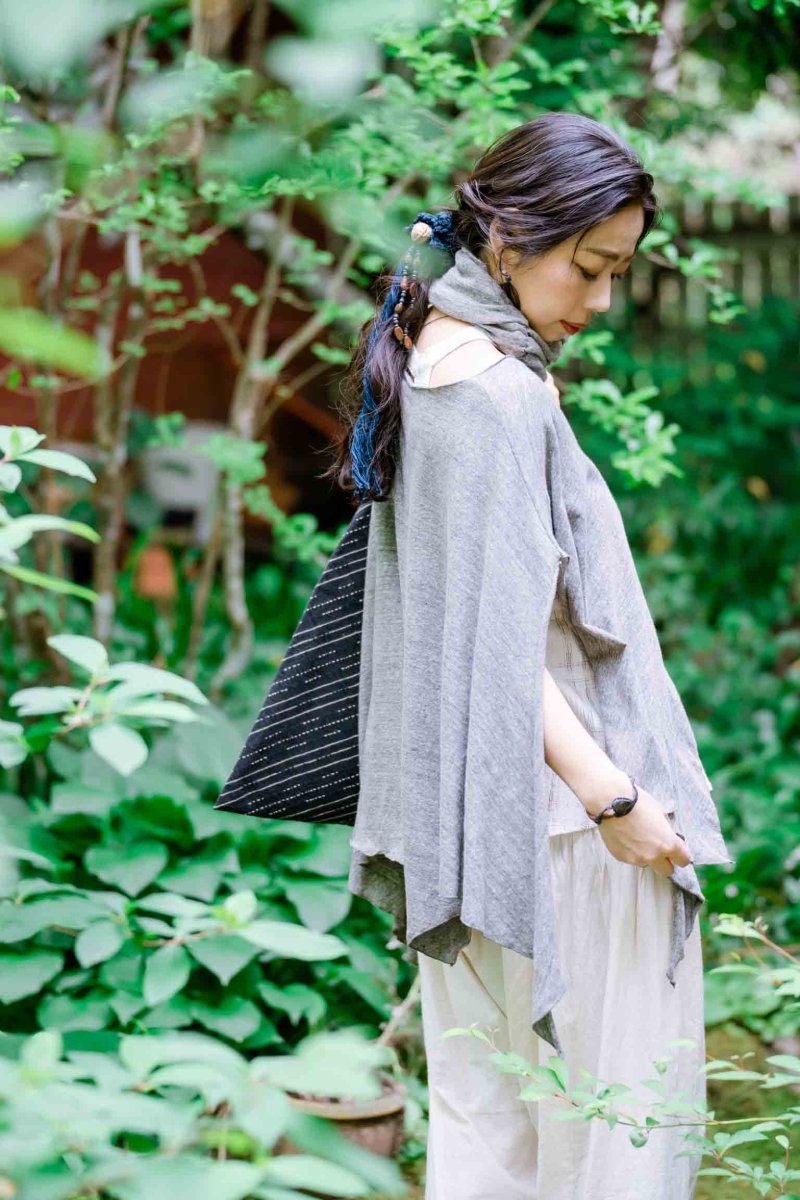 画像16: 10%OFF!リバイバルコットンアシンメトリートップス　スヌード付き　ポンチョ　５カラー (16)