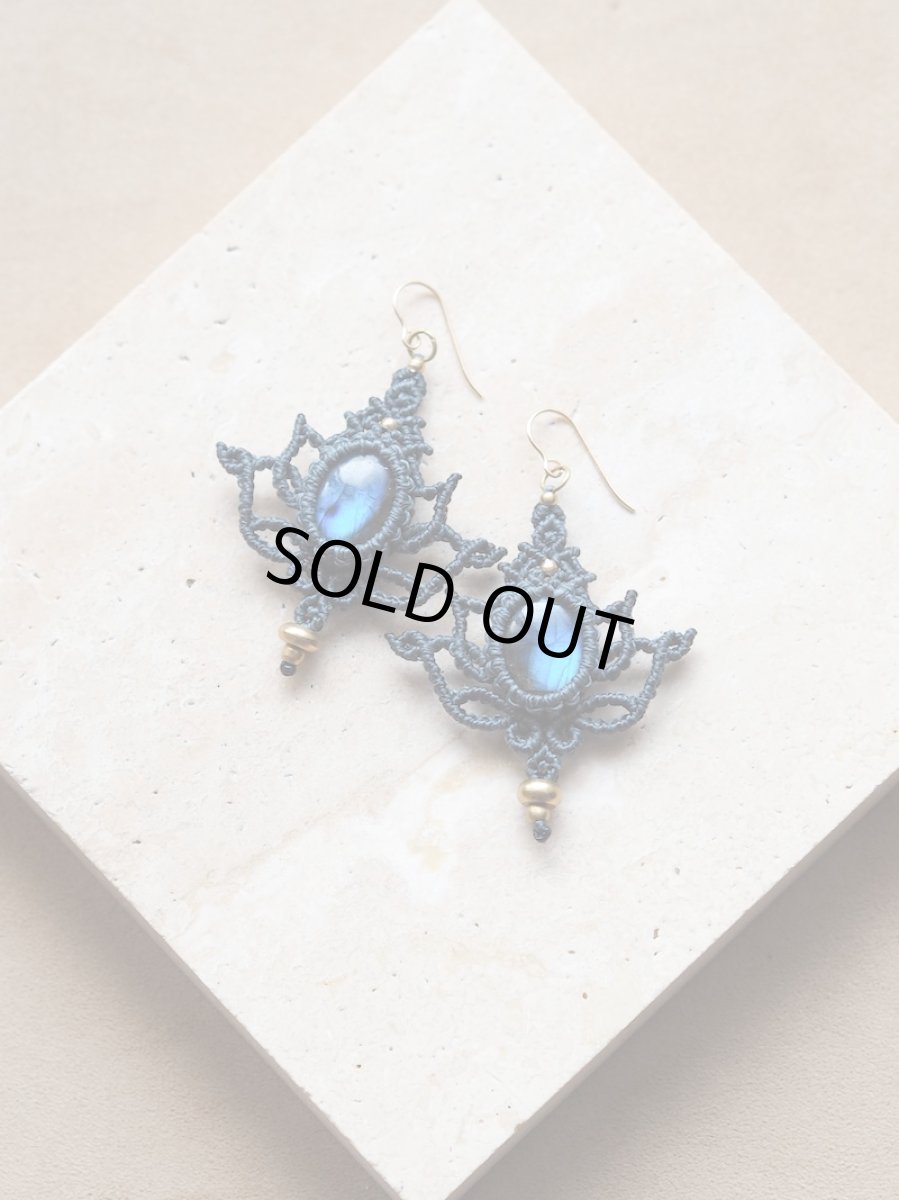 画像2: ラブラドライト  マクラメピアス  Stones spirit (2)