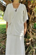 画像2: 1点のみ！半袖羽織り　作務衣　ヘンプコットン　男女兼用　ユニセックス　アマヤマ草庵　[直送アイテム】 (2)
