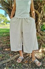 画像2: ユニセックス　ヘンプコットン  ゆったりワイドパンツ　生成りまたはピンクベージュ薄手　アマヤマ草庵　[直送アイテム】 (2)