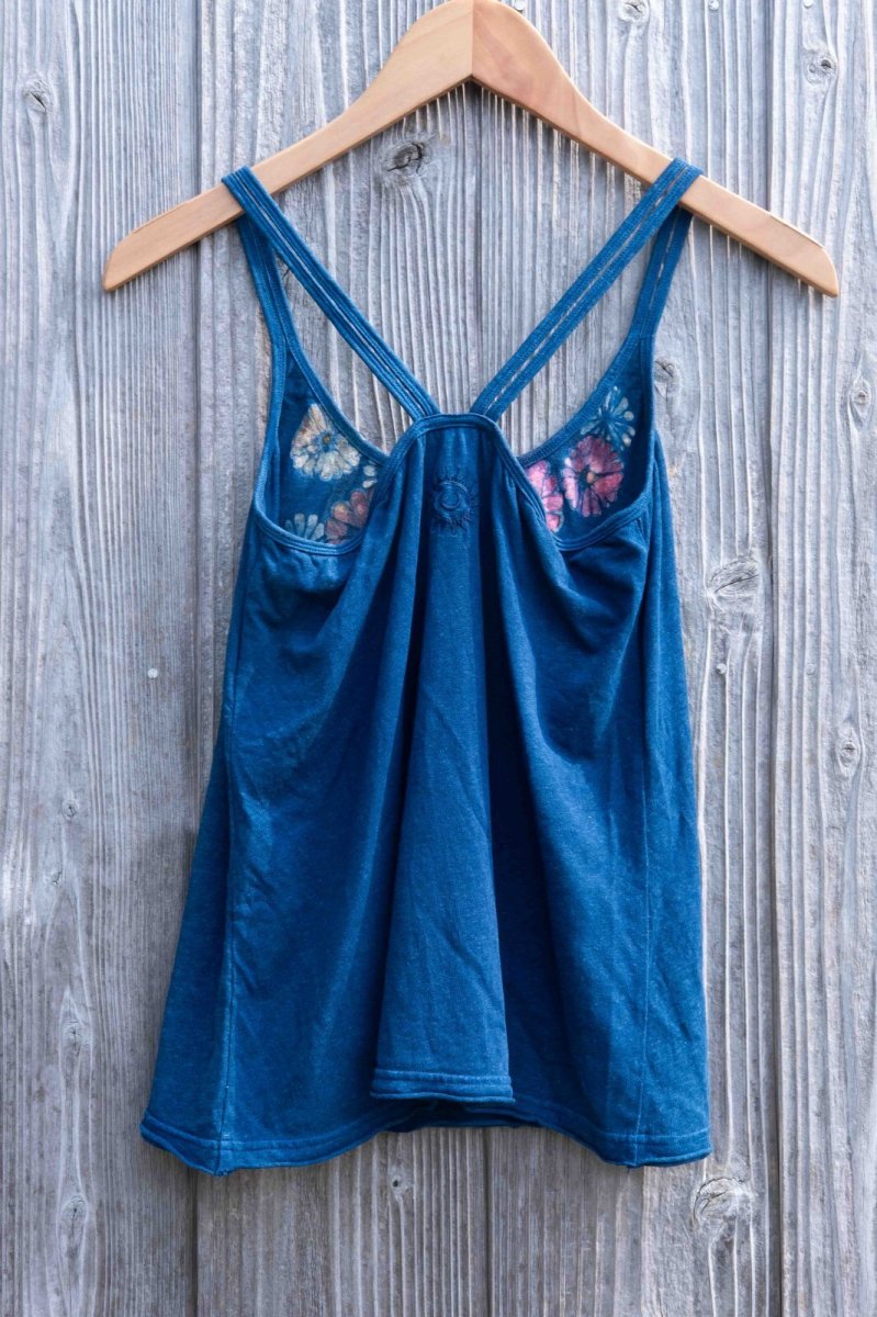 画像2: 1点もの ろうけつ染め 藍染 ヘンプコットン 2ラインキャミソール Mサイズ ukA x chill no ki コラボ (2)