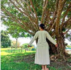 画像4: 手織りワイルドヘンプコットン　長袖カットソー  アマヤマ草庵　[ブランド直送] (4)