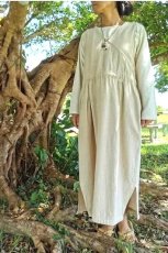 画像1: 重ね着に◎ヘンプコットン　カシュクール風ワンピース　アマヤマ草庵　[ブランド直送] (1)