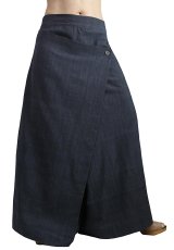 画像2: ジョムトン手織り綿  前掛け付きモン風ワイドパンツ　2カラー　インディゴまたは墨黒　Sawan asia　[ブランド直送] (2)