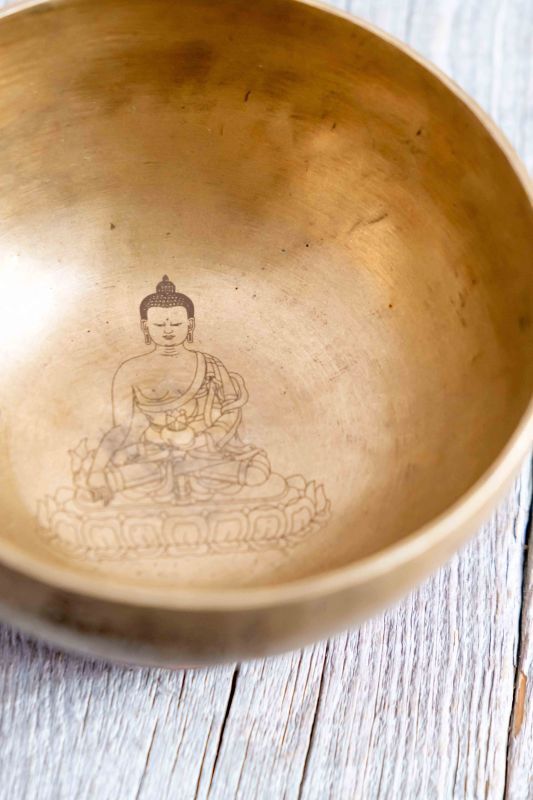 ヨガや瞑想に。仏教由来の神様のデザインの刻印が刻まれた、100 