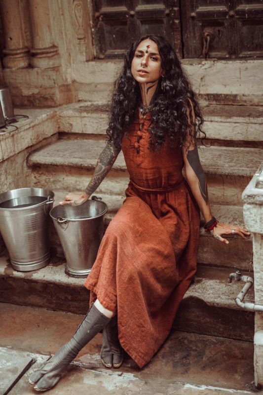 画像1: カディ　ローコットン　Boho Long Woman  Dress with Pockets and Hoodie　３カラー　Brahmi Crafts (1)